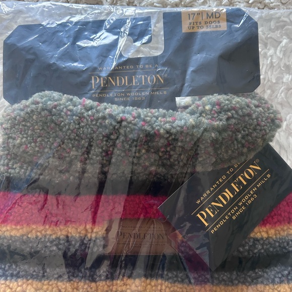 NWT Pottery Barn Pendleton Green Heather Dog Coat for Medium Dogs Up to 35 Lbs - Picture 2 of 7